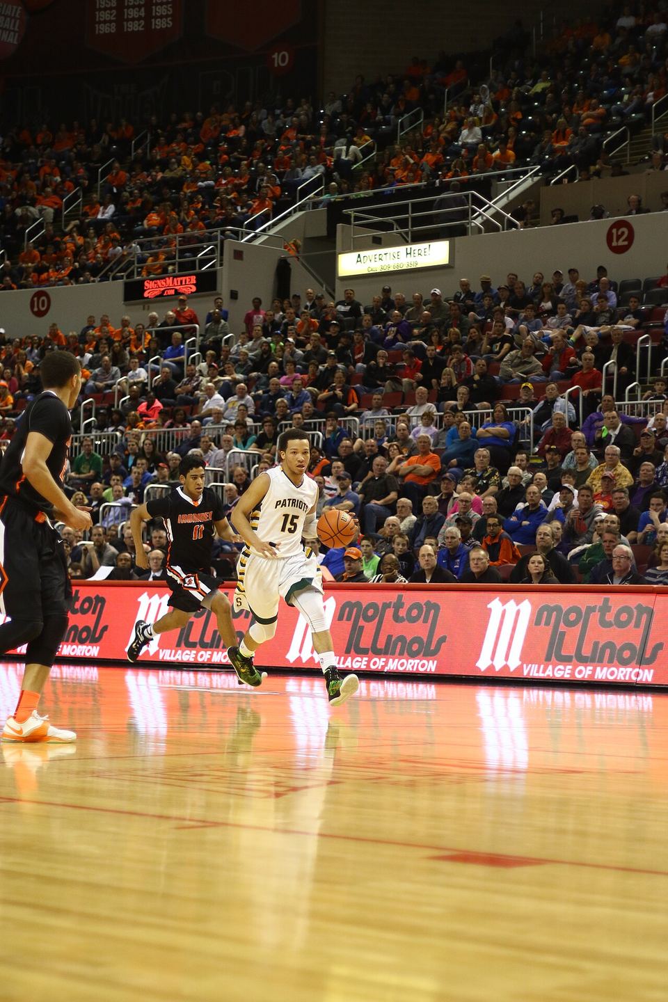 YOO棋牌 · 夜间